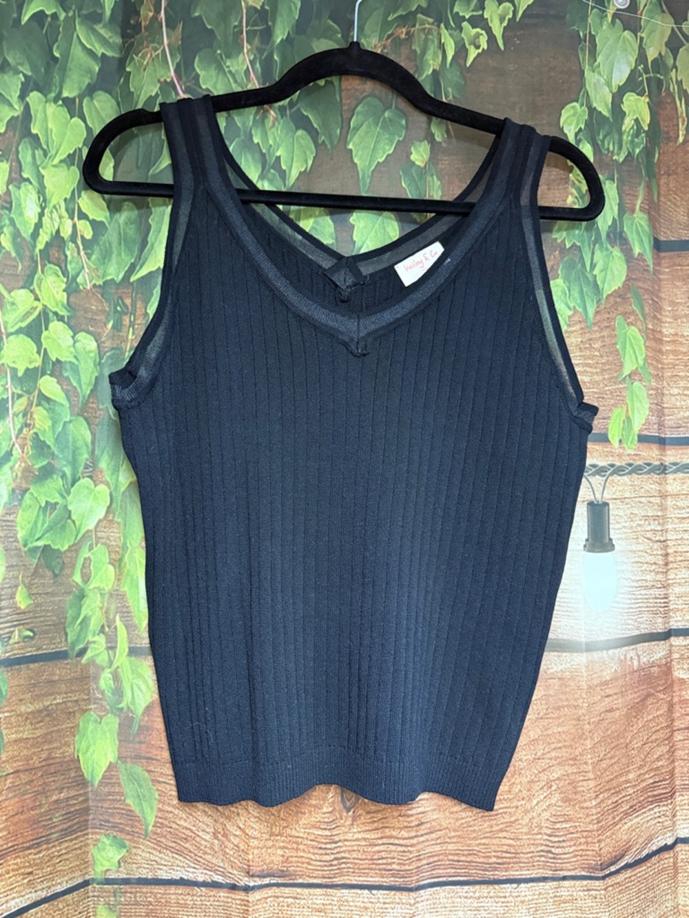 🆕 Black Ribbed V-Neck Black Tank Top
